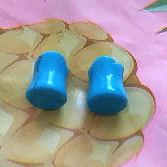 Carved rose 🌹 Turquoise Stone Plugs 8mm (sz 0) - Picture 4 of 4